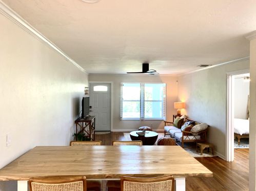 250 10th St, Delray Beach FL  33444-4048 exterior