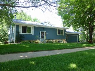 1502 Woodlawn Rd, Wausau, WI 54403-2267