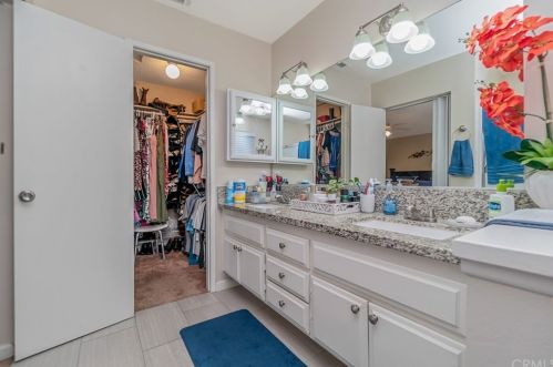 6742 Dove Ln, Riverside CA  92506-5000 exterior