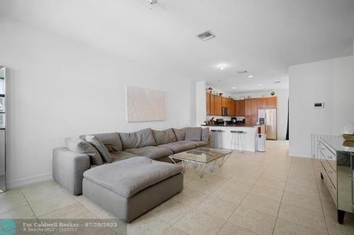 11609 13 Ct, Hollywood FL 33025-2559 exterior