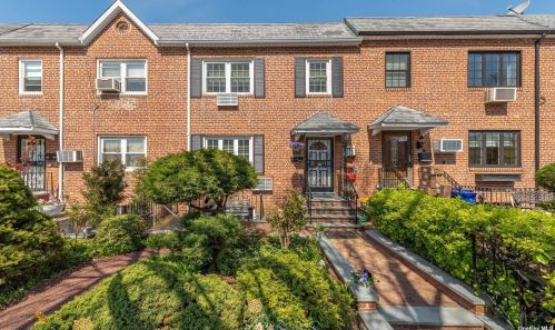 2154 47th St, Long Island City, NY 11105-1308