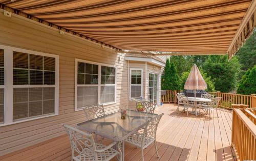 4 Arborvitae Ln, Miller Place NY  11764-3021 exterior