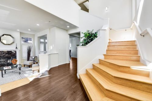 181 Eastmoor Ave, Daly City, CA 94015-2058