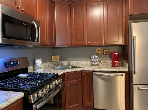 1800 Park Ln, Greenville PA  16125-8824 exterior