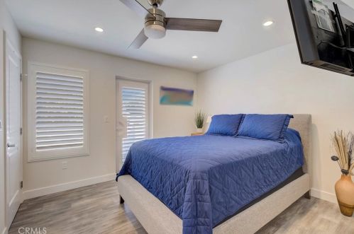 6152 Pacific Coast Hwy, Redondo Beach CA  90277-5906 exterior