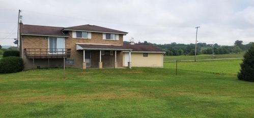 440 Chewton Wurtemburg Rd, Wampum, PA 16157-5102