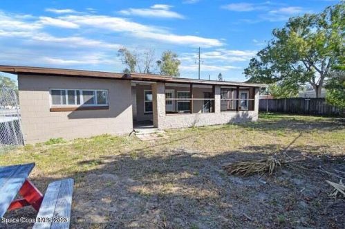 1028 Park Ave, Titusville FL  32780-3981 exterior