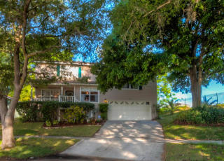 1201 Lake Elsie Dr, Tavares, FL 32778-4984