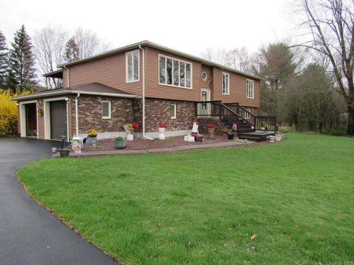 32 Everett Rd, Camp Bell Hall, NY 10916-2001