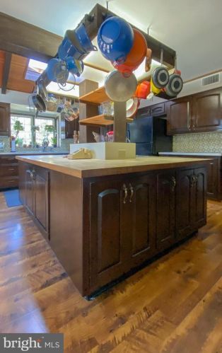 840 Timber Ln, Dresher PA 19025-1811 exterior