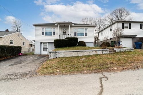 78 Hutchinson St, Waterbury, CT 06708-4513