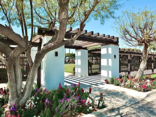 2601 Victoria St, Compton CA  90220-6016 exterior