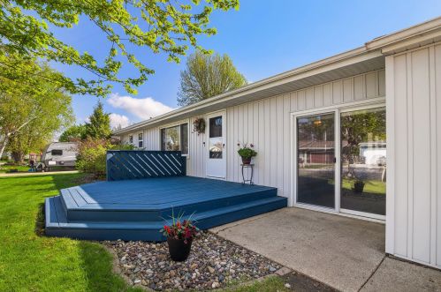 3121 25th St, La Crosse, WI 54601-7657