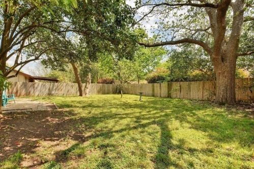 6511 Boleynwood Dr, Austin TX  78745-4833 exterior