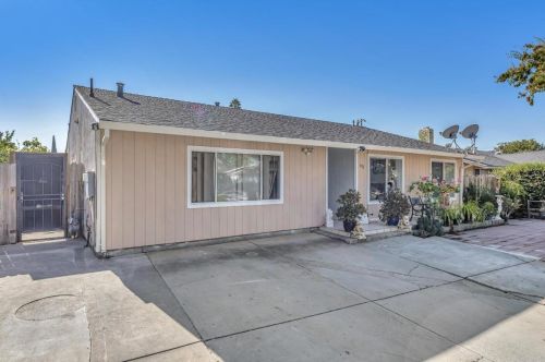 692 Jennings Dr, San Jose, CA 95111-1309