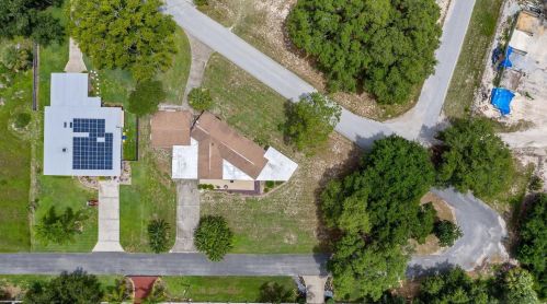 135 Magnolia Ave, Howey In The Hills, FL 34737-3333