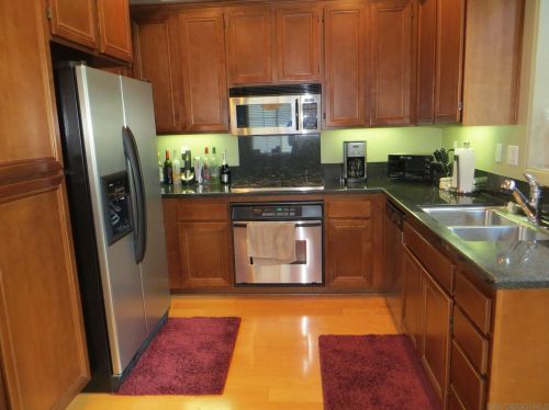 2722 Piantino Cir, San Diego CA 92108-4760 exterior