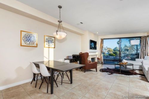 3802 Crown Pt Dr, San Diego CA 92109-6711 exterior