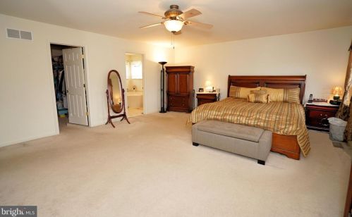 1941 Canyon Creek Rd, Gilbertsville PA  19525-7002 exterior