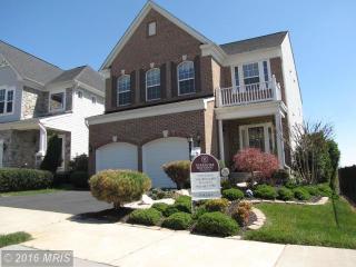 3216 Eagle Ridge Dr, Woodbridge VA  22191-6506 exterior