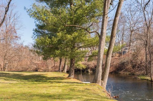 12 Belmont Ln, Danbury, CT 06810-6442