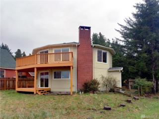 915 35th Ln, Seaview WA  98644-2020 exterior