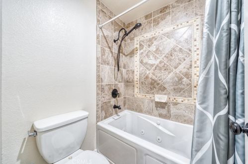 12223 Foster Rd, Norwalk CA  90650-8714 exterior