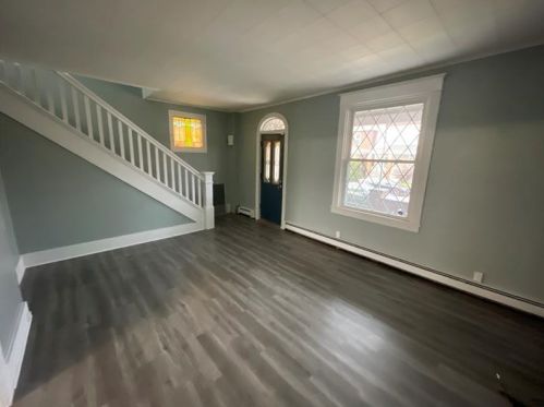 908 Maplewood Ave, Ambridge, PA 15003-2318