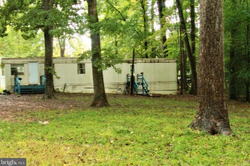 31 Richland Rd, Fredericksburg VA  22406-4211 exterior