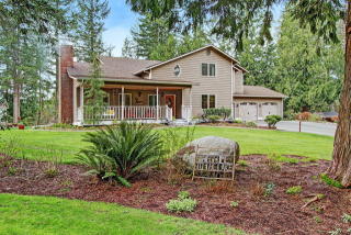 19027 233rd Ave, Woodinville, WA 98077-7586