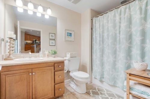 1545 Windshore Way, Oxnard CA  93035-1406 exterior