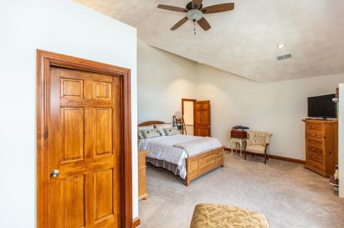 95 Acres Of Pne Rd, Coventry RI 02816-8949 exterior