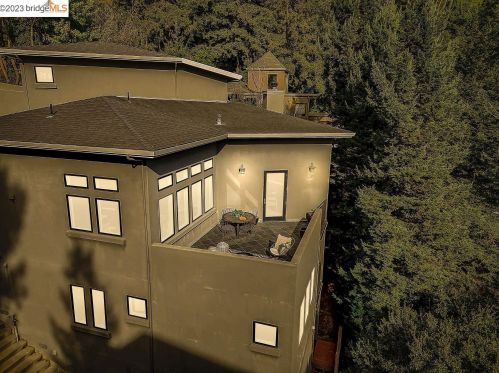 7164 Buckingham Blvd, Berkeley CA  94705-1715 exterior