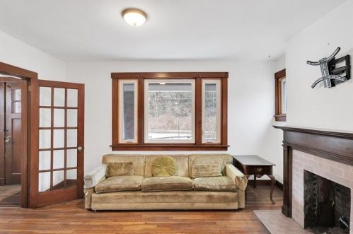 1119 Saxonburg Blvd, Glenshaw PA  15116-3213 exterior