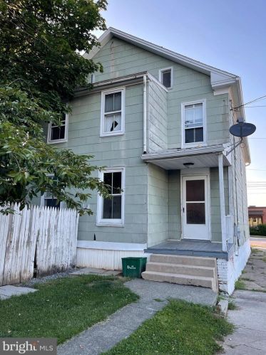 340 Maple Ave, Hanover, PA 17331-5124