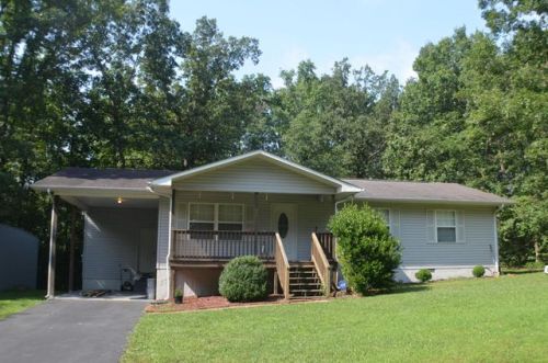 78 Larch Dr, Crossville, TN 38555-5800