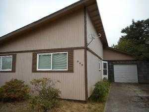 965 Ball Blvd, Waldport, OR 97394-9592