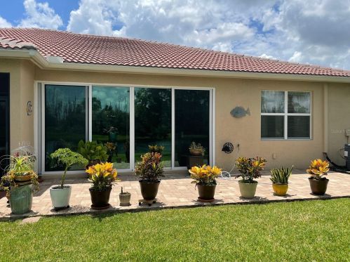 15831 Aurora Lake Cir, Wimauma FL  33598-4031 exterior