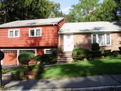 56 Putnam St, Newton, MA 02465-2433