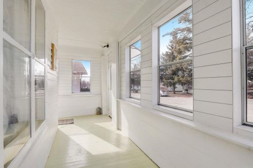 416 Carroll St, Portage WI  53901-1806 exterior