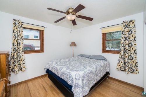 815 Almac Dr, Duluth MN  55810-2744 exterior