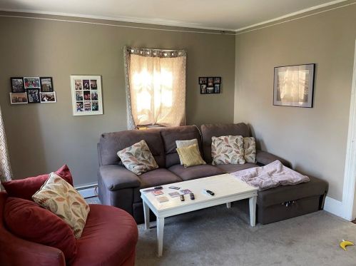 8 Ballou Ave, Lincoln RI  02865-2806 exterior