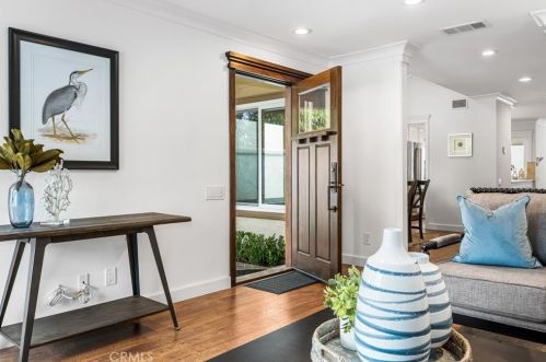 513 15th St, Huntington Beach CA  92648-4045 exterior