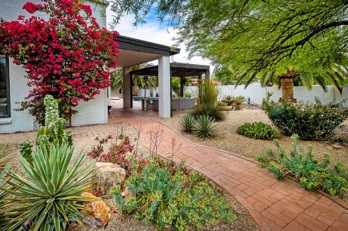 5301 Paradise Dr, Scottsdale AZ 85260-5433 exterior