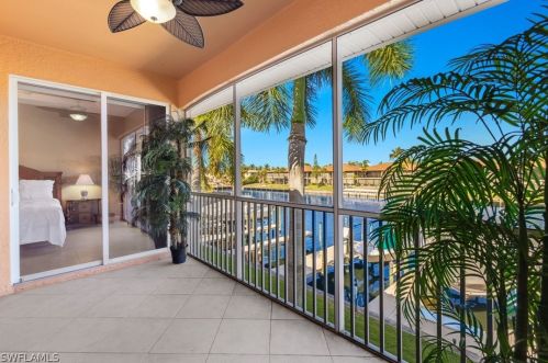 4560 5th Pl, Cape Coral, FL 33914-6430