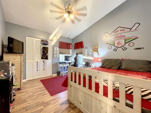 1726 Berkshire Blvd, Fort Pierce FL 34952-7112 exterior