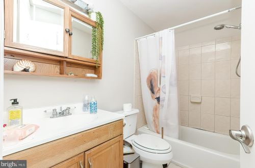 1057 Jefferson Ave, Charles Town WV  25414-1121 exterior