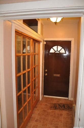 133-06 229th St, Jamaica, NY 11413-2101