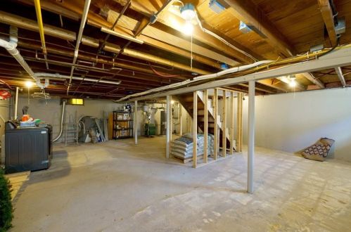 9 Norman St, Cumberland RI  02864-6411 exterior