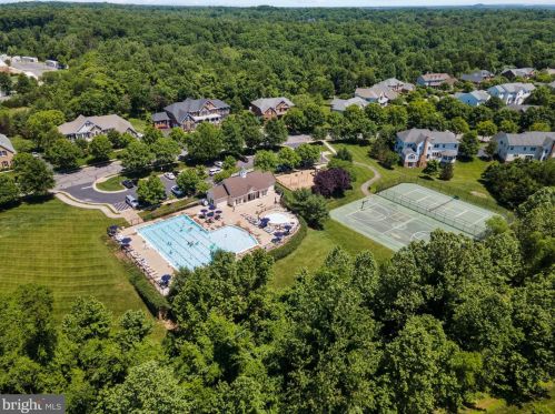 15063 Gaines Mill Cir, Haymarket VA  20169-4500 exterior